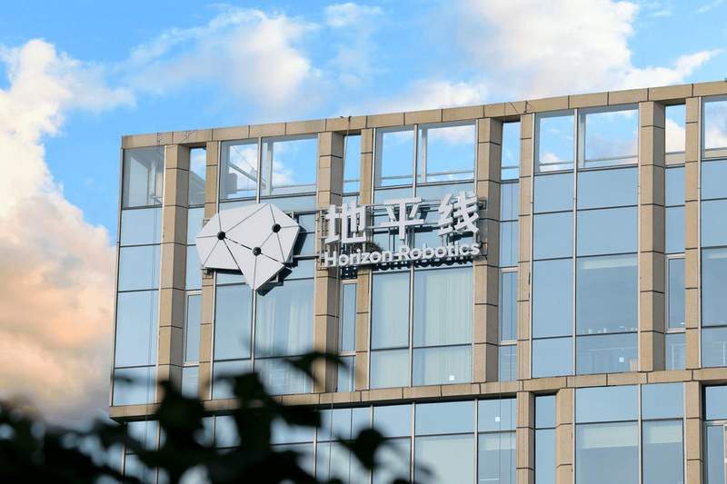  智驾浪潮下沉，地平线芯片出货爆发；结构优化，营收质量稳步提升。 汽车科技