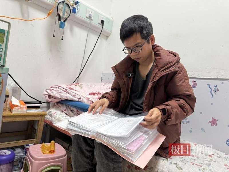  南昌街头舞蹈接力；父亲为幼女抗击白血病，四个月不曾停歇 情感心理