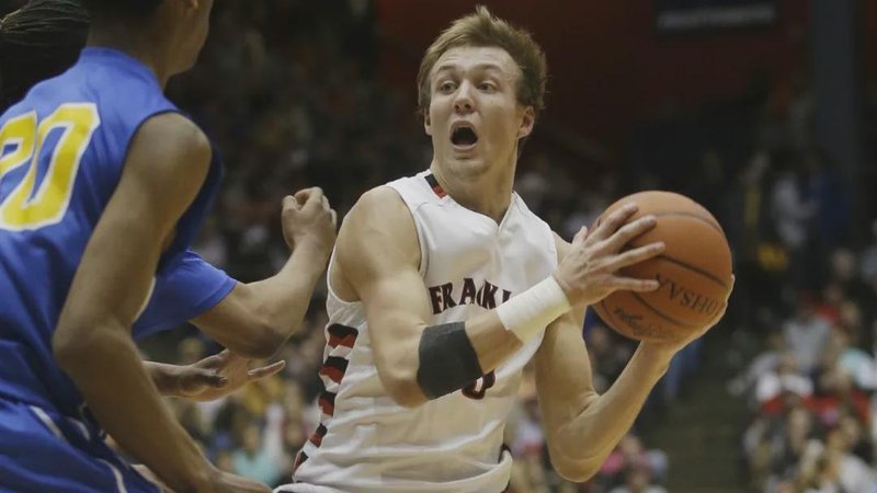  湖人新援左手神射手；其实生活中却是右撇子。 体育新闻