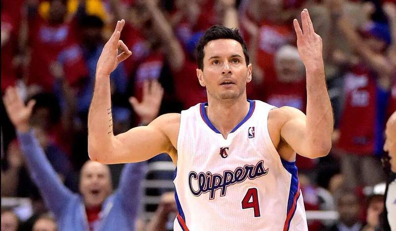  湖人新援左手神射手；其实生活中却是右撇子。 体育新闻