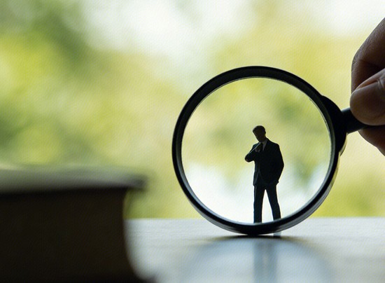  职业困顿与道德崩塌：深度复盘券商管理层的自我毁灭路径 股票财经