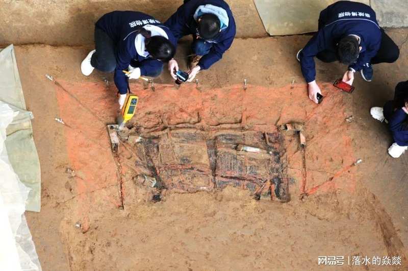  秦东陵考古新突破：「亚」字形地宫结构与56年执政的时空坐标 文化旅游