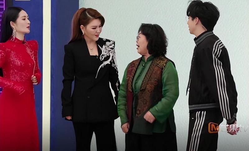  《乘风2026》直播技术复盘：当35+姐姐遇见实时镜头，芒果台暴露了哪些系统级缺陷 娱乐新闻