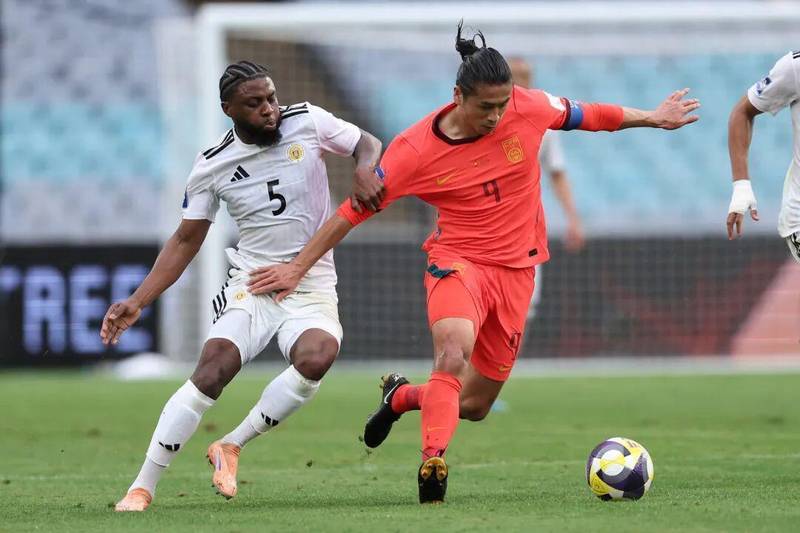  【深度解析】从荷甲破门到金球加冕：张玉宁的成长技术图谱与战术价值 体育新闻