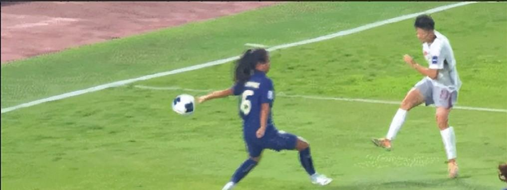 VAR缺位与判罚失公:中国U20女足的亚洲杯之痛与制度反思 体育新闻