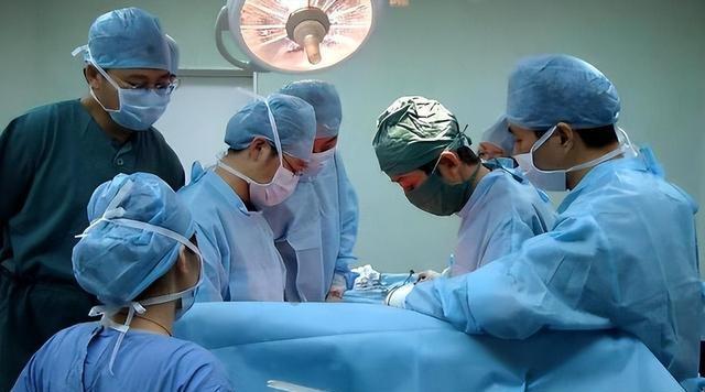  华益慰：一位肿瘤专家临终前的医学反思与治疗真相 健康养生