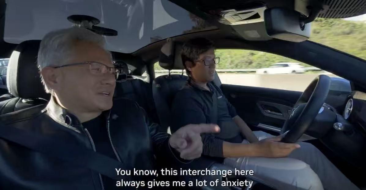  英伟达AI算力帝国的底层逻辑：黄仁勋亲述OpenAI投资背后的技术哲学 IT技术