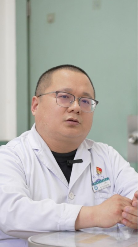  青少年非自杀性自伤行为的识别与干预：精神科医生的临床观察与系统方法论 健康养生