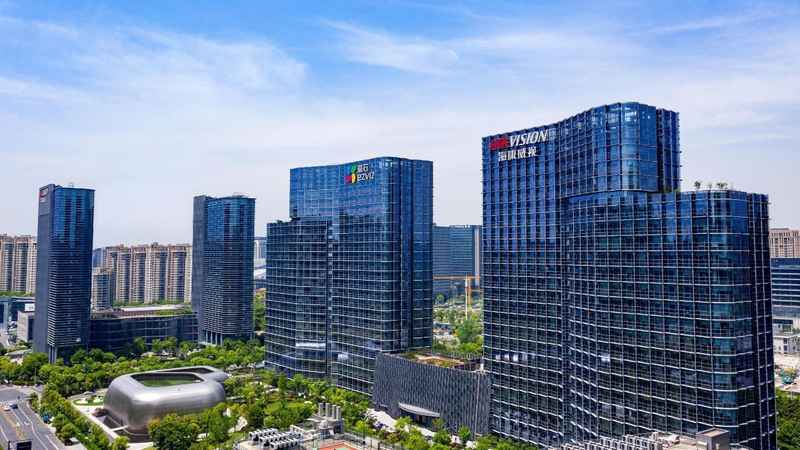 净利润骤降73%的真相：从中公教育2025年财报透视教培行业转型逻辑 股票财经 净利润骤降73%的真相：从中公教育2025年财报透视教培行业转型逻辑 股票财经